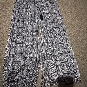 West Loop Monochrome Geometric Print Pants